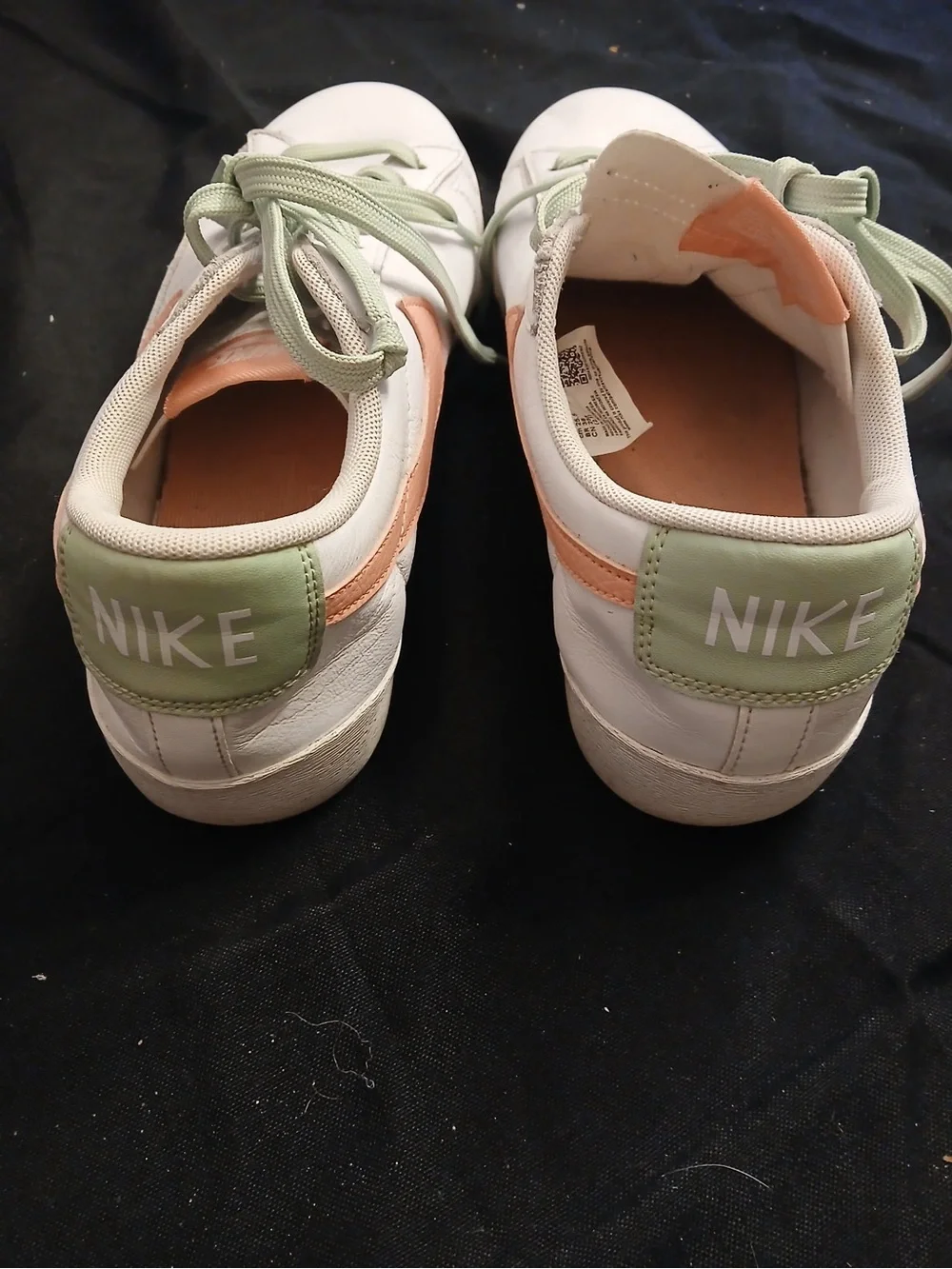 Nike Women's Low-Top Sneakers in White with Peach and Mint Accents - Picture 8 of 8